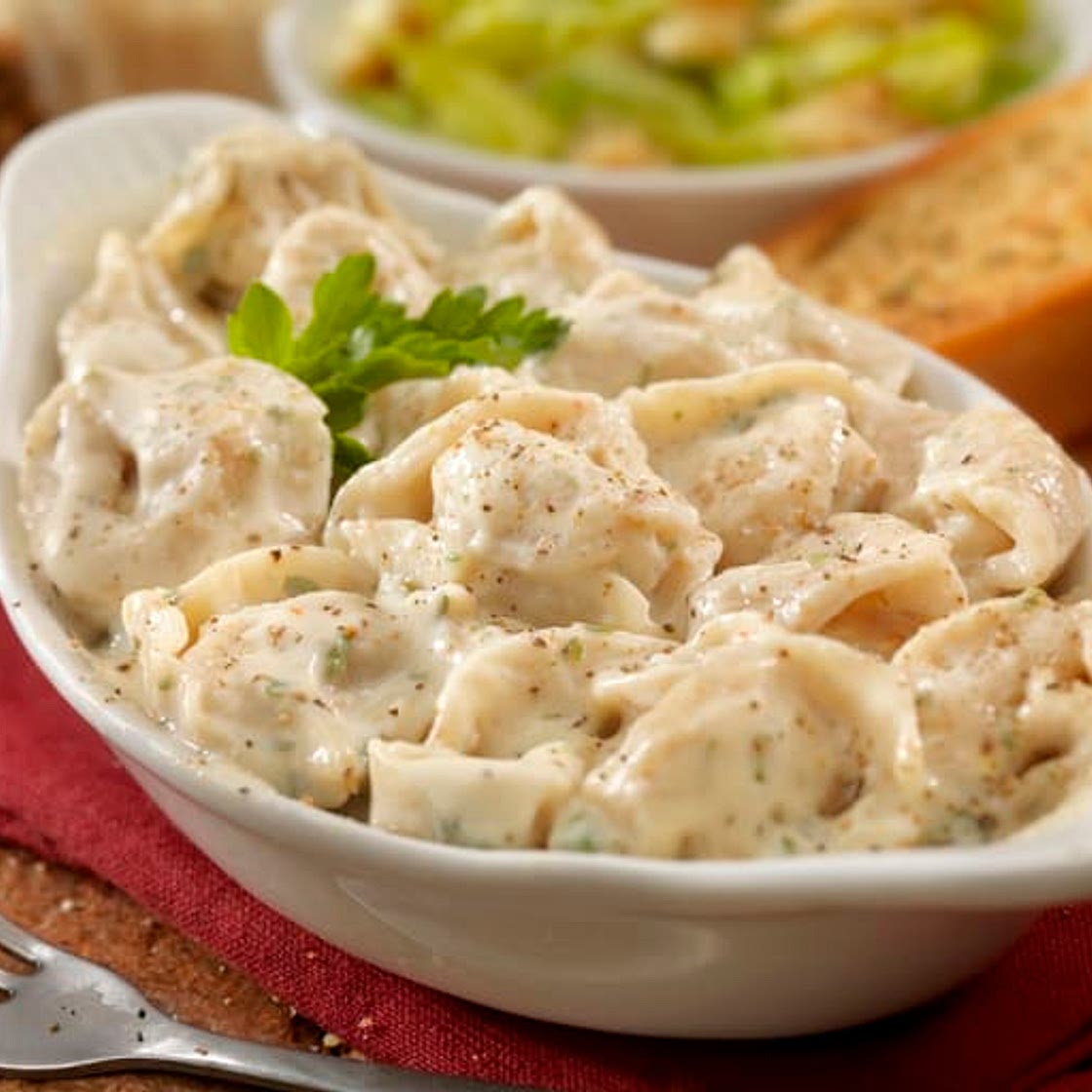 Dairy-Free & Vegan Alfredo Sauce