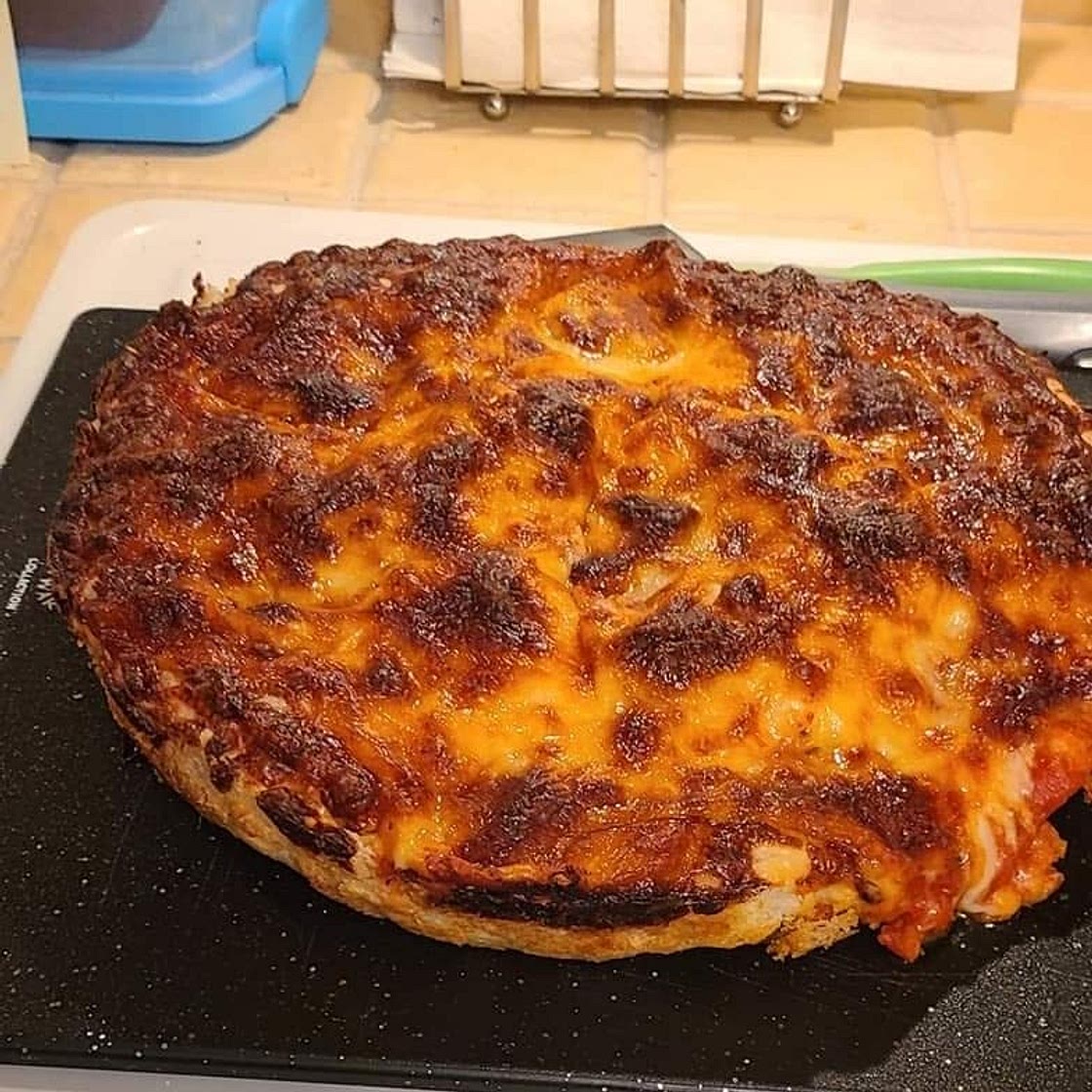 Crispy Cheesy Pan Pizza