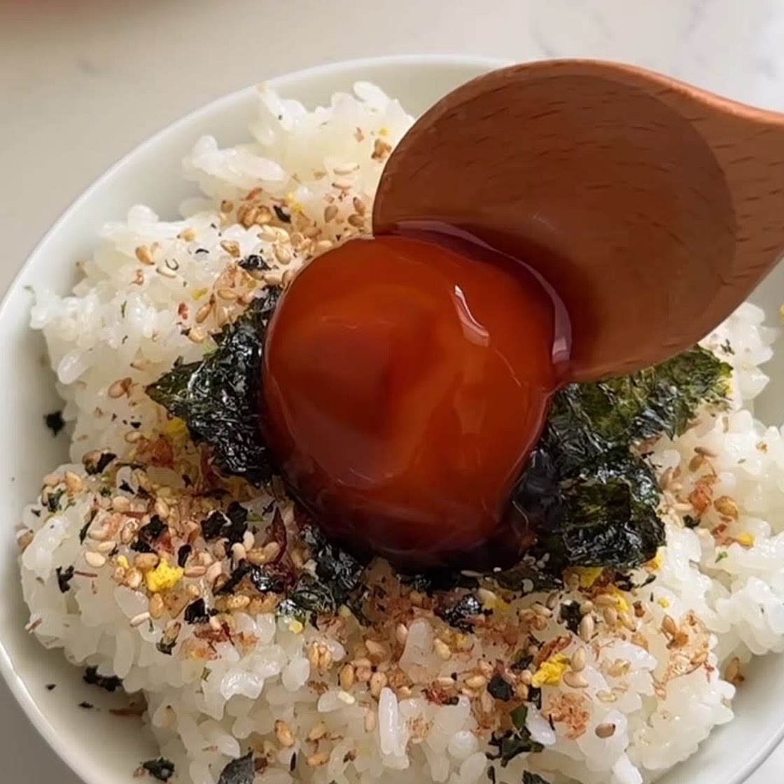 Soy cured eggs