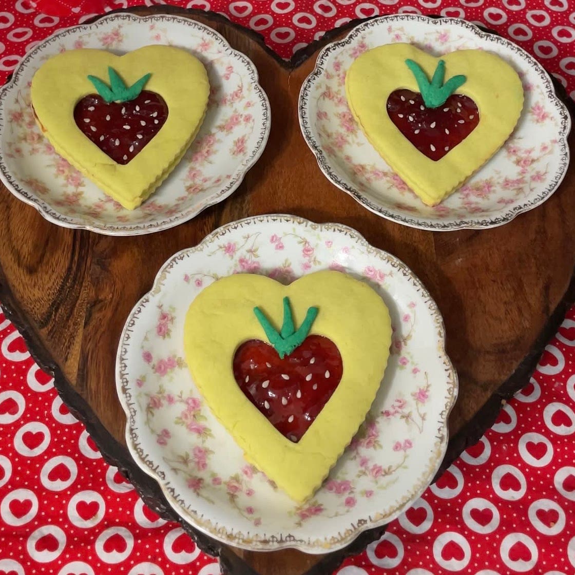 Heart shaped strawberry cookies 
