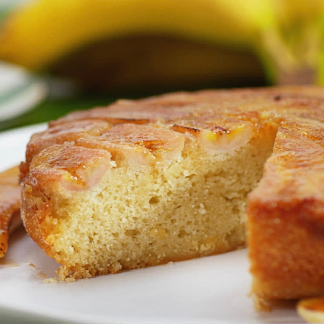 TORCHED BANANA CAKE