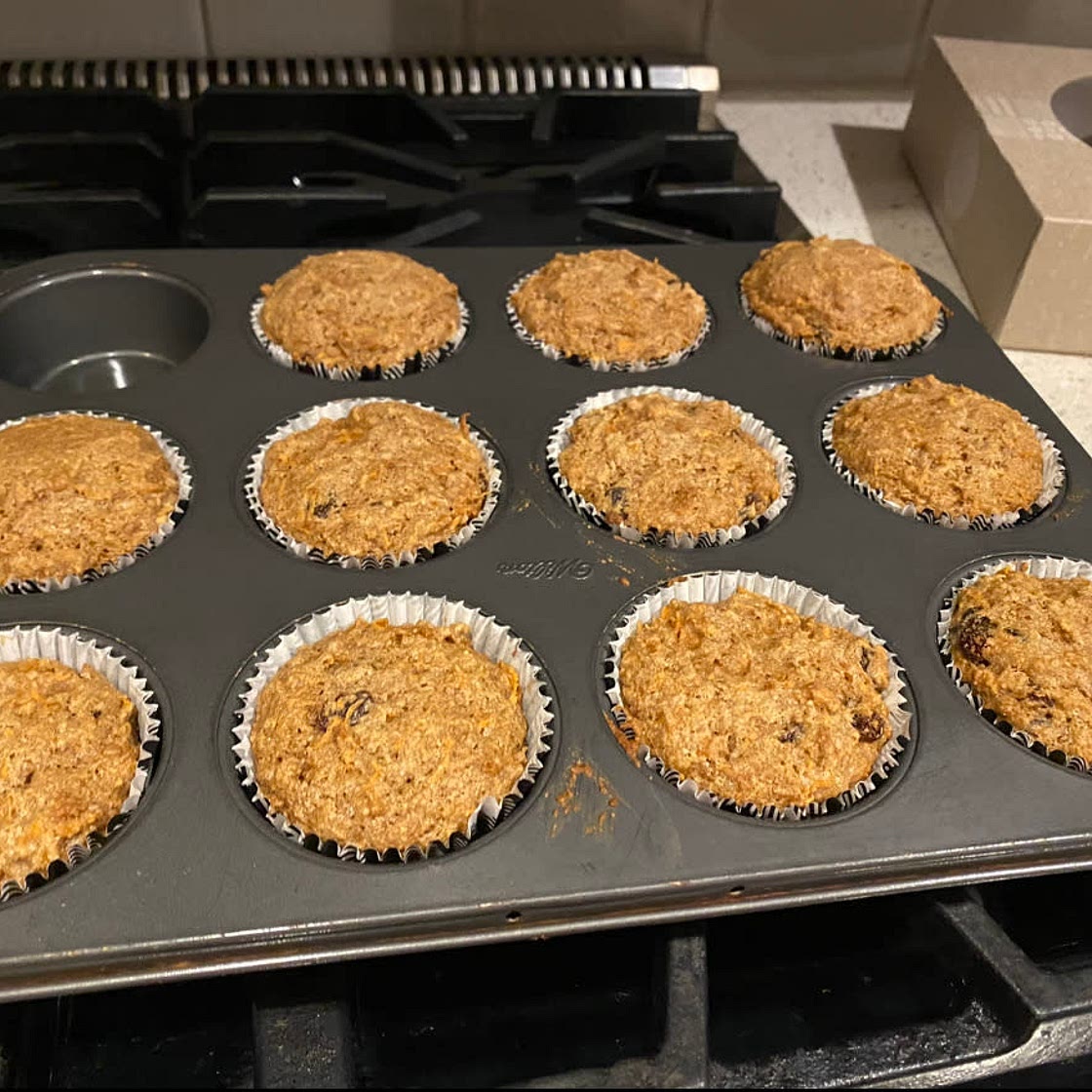 40 CALORIE CARROT CAKE MUFFINS