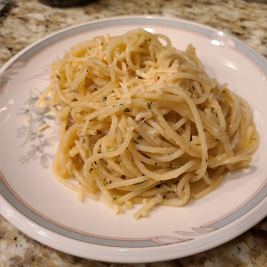 Lemon Garlic Pasta