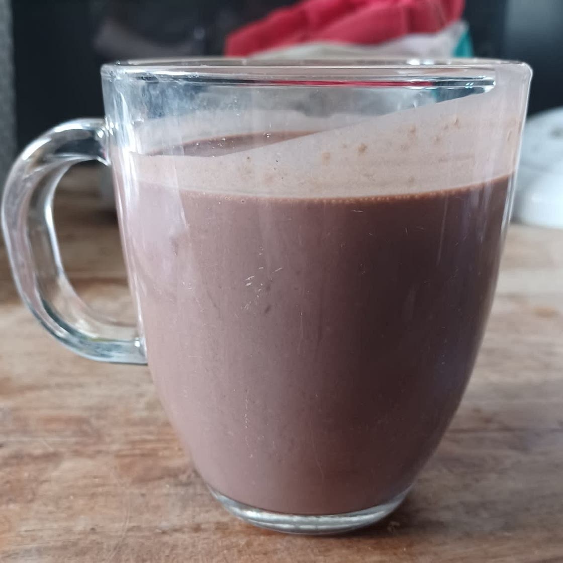 Chocolate Smoothie (that’ll actually keep you full)