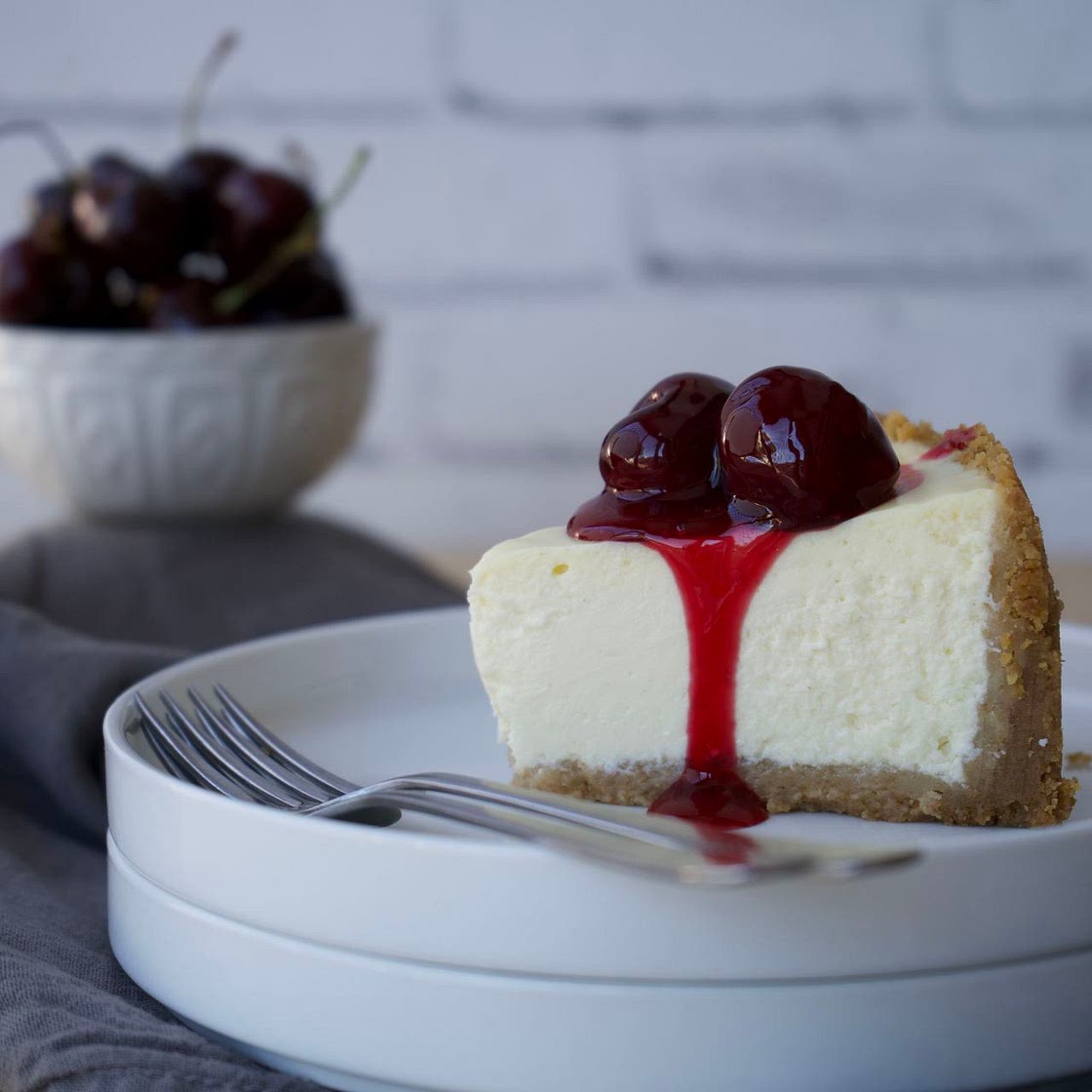 Baked Cheesecake with Cherry Sauce