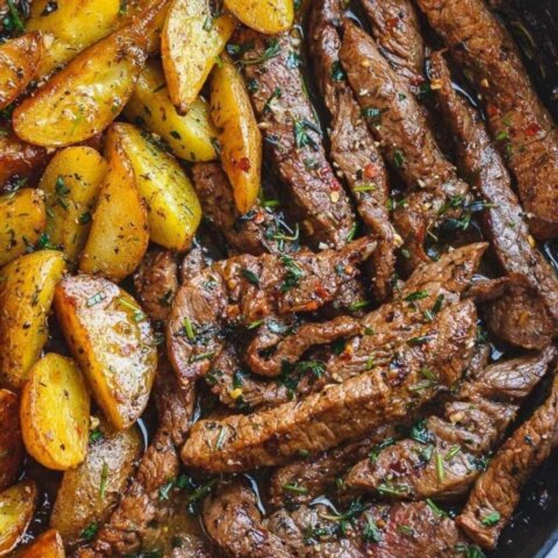 Garlic Butter Steak Recipe and Potatoes Skillet