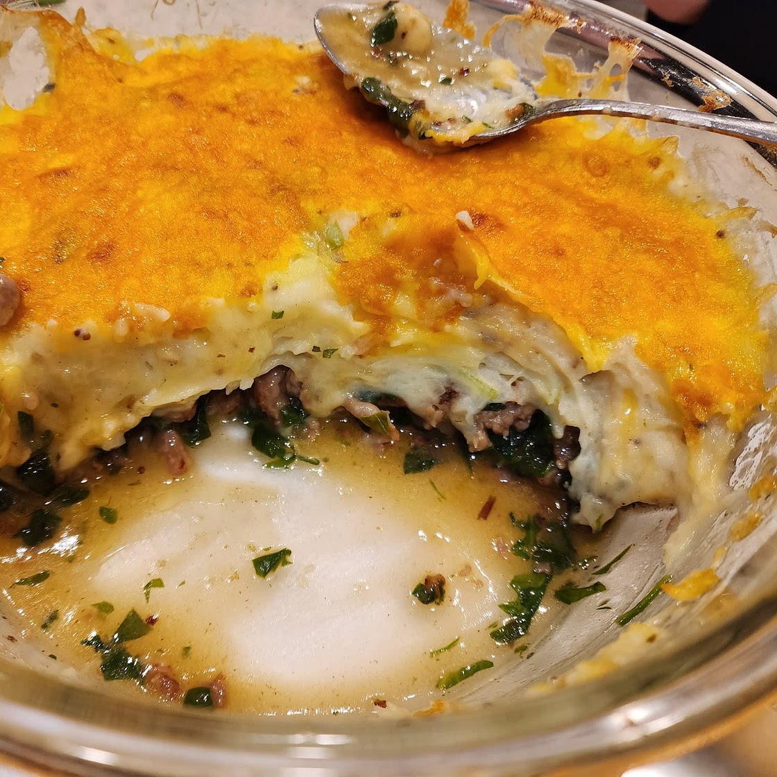 Sausage & leek mash pie