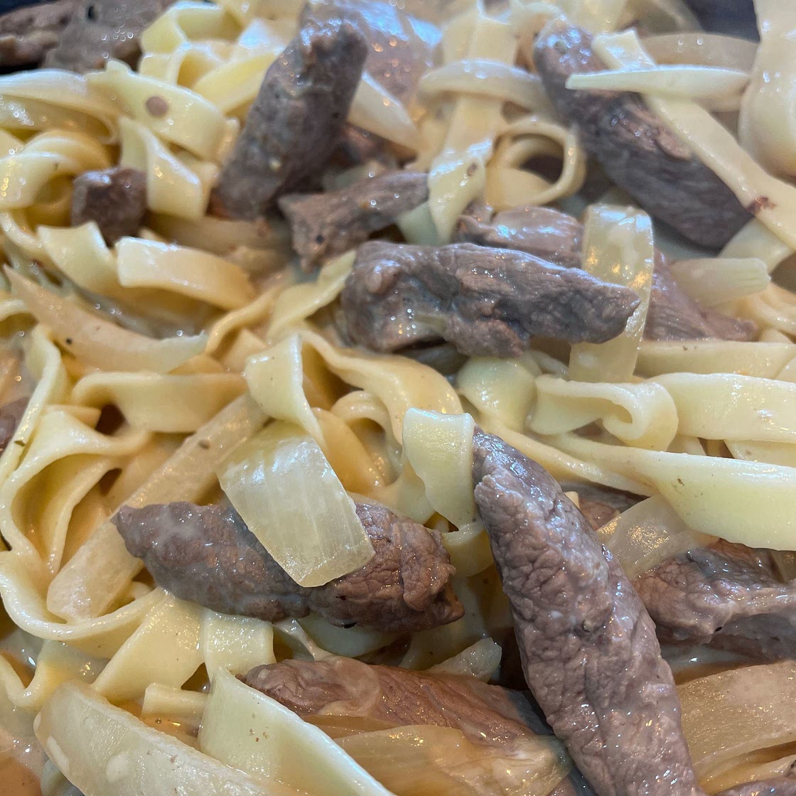 Creamy Peppered Beef Pasta | Slimming & Weight Watchers Friendly