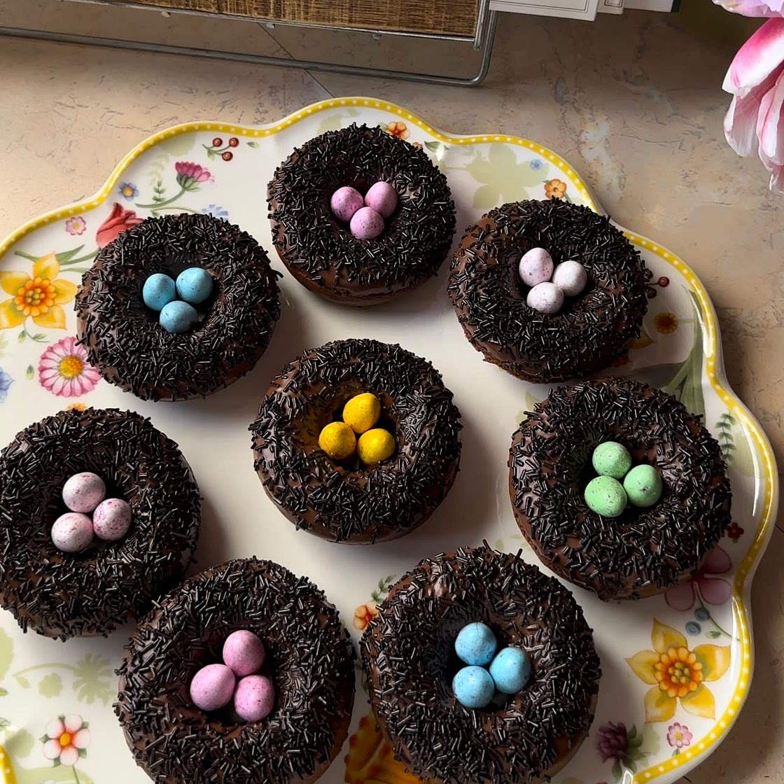 Easter chocolate donuts 🐣