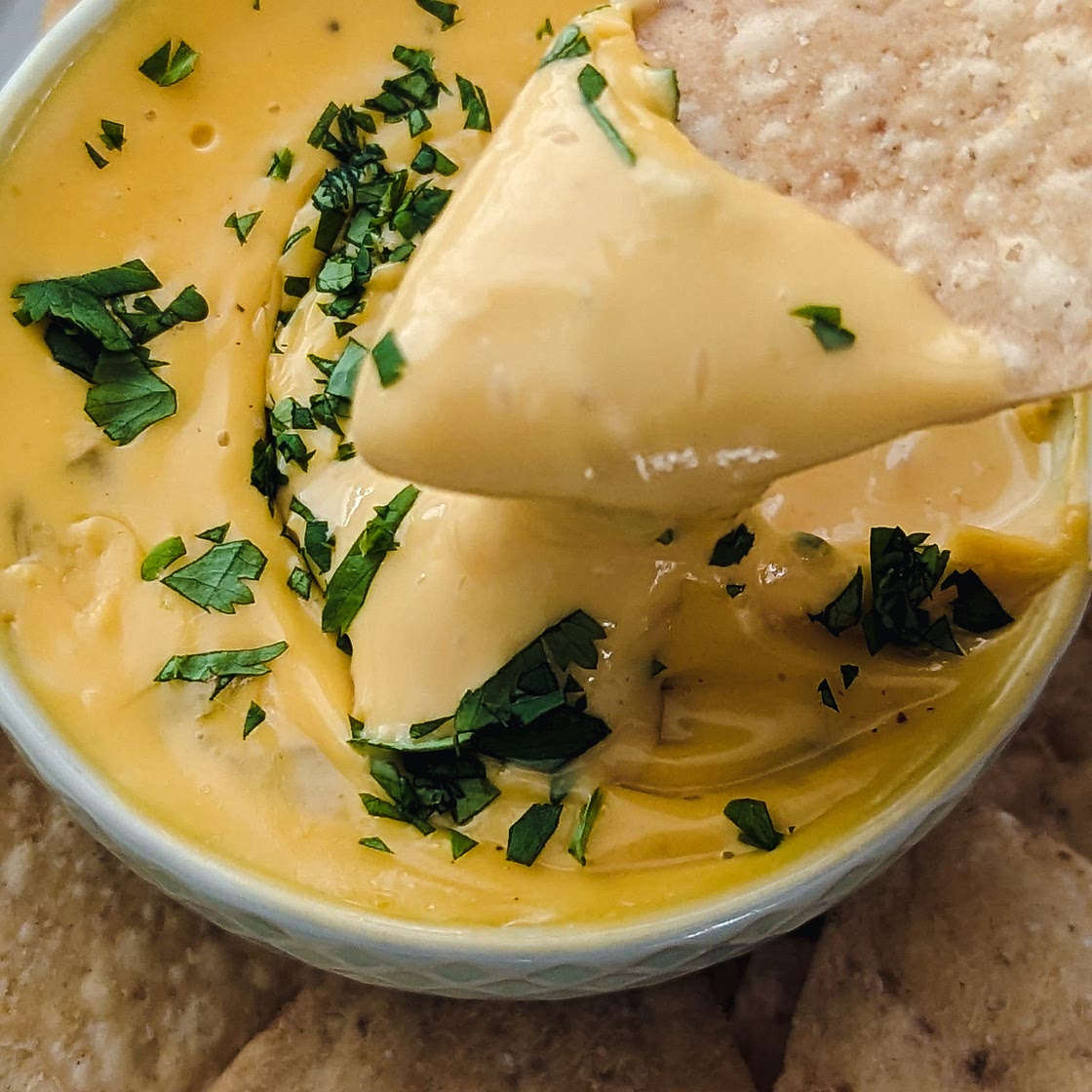 Green chili queso