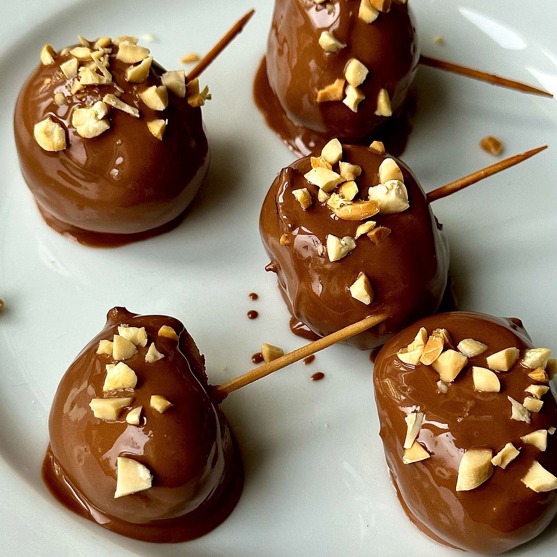 Chocolate Banana Pops