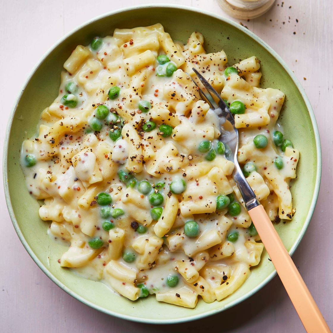 Simple microwave macaroni cheese