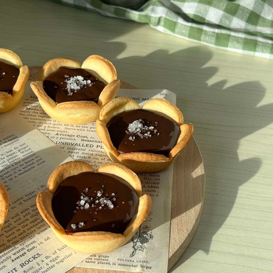 Salted caramel and chocolate mini tarts