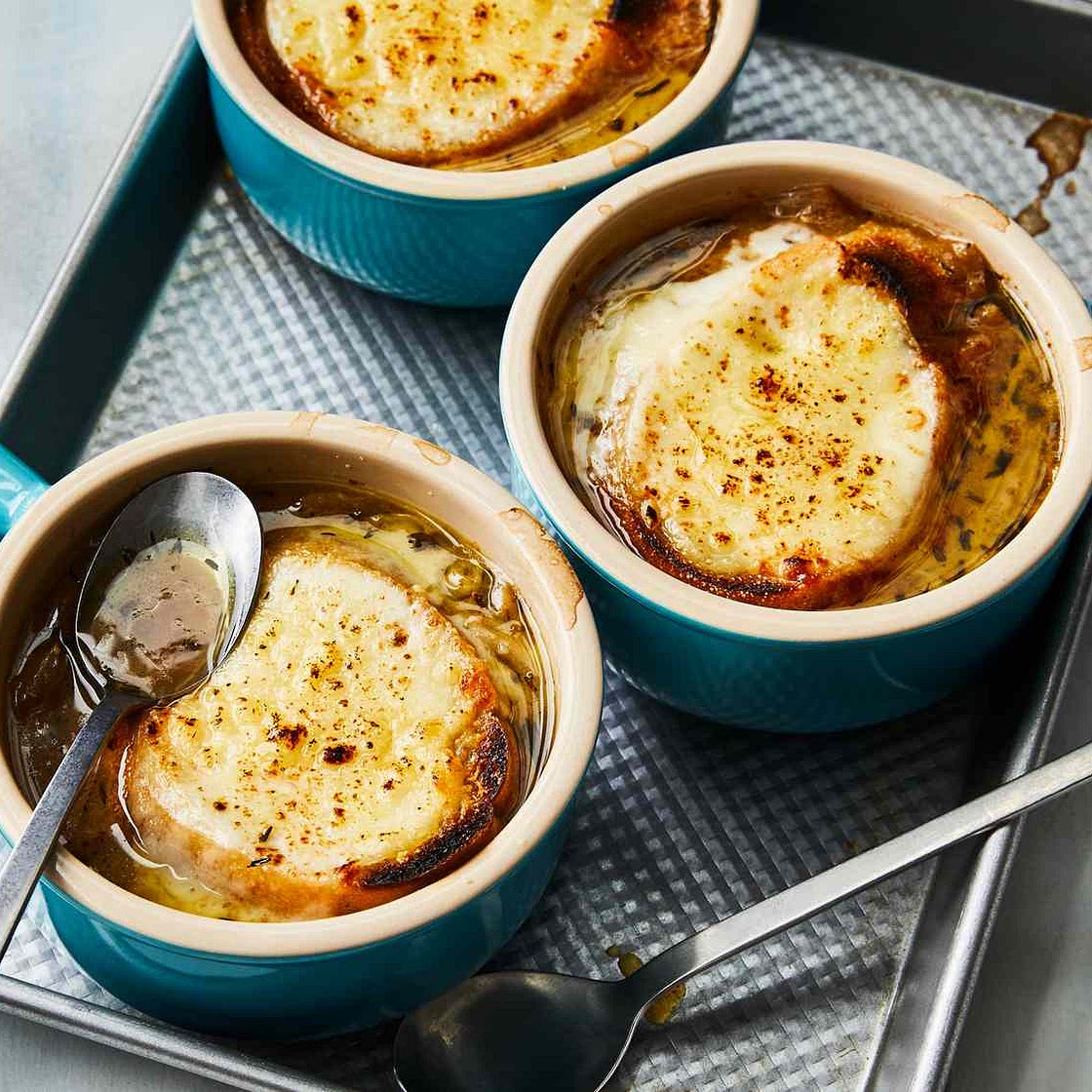 Rich and Simple French Onion Soup