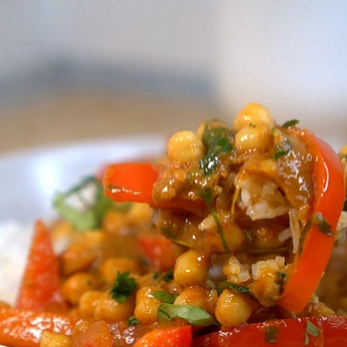 Einfaches Curry mit Kichererbsen