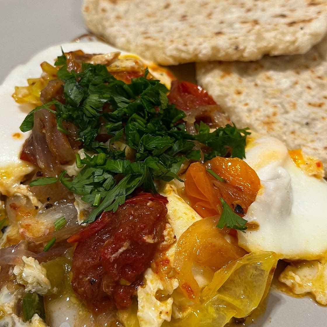 Bacanê êp hêk also know as shakshuka