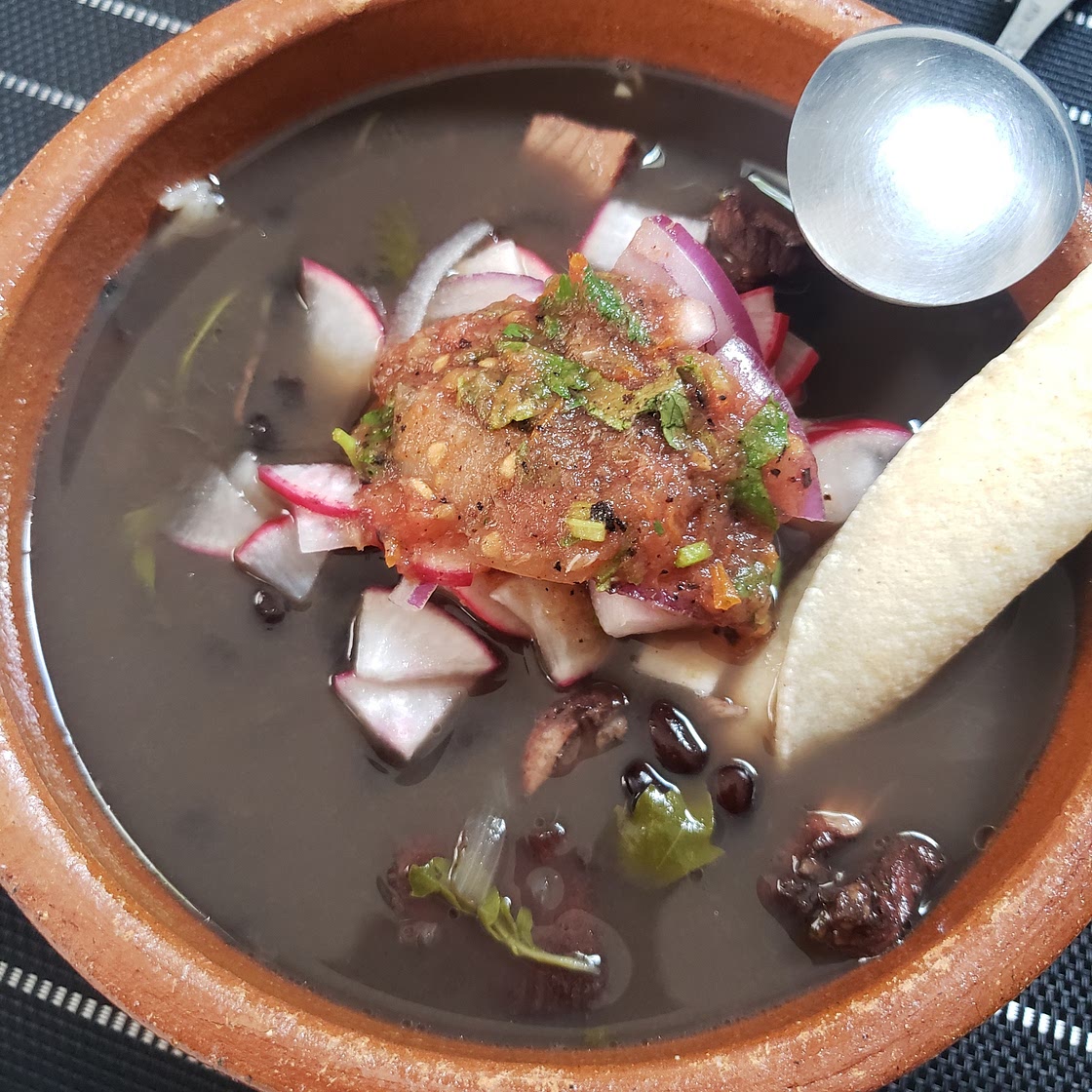 Lunes de FRIJOL CON PUERCO 🍲🐷