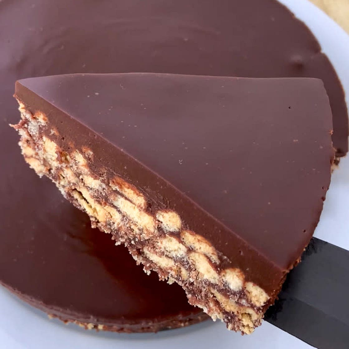 CHOCOLATE BISCUIT CAKE