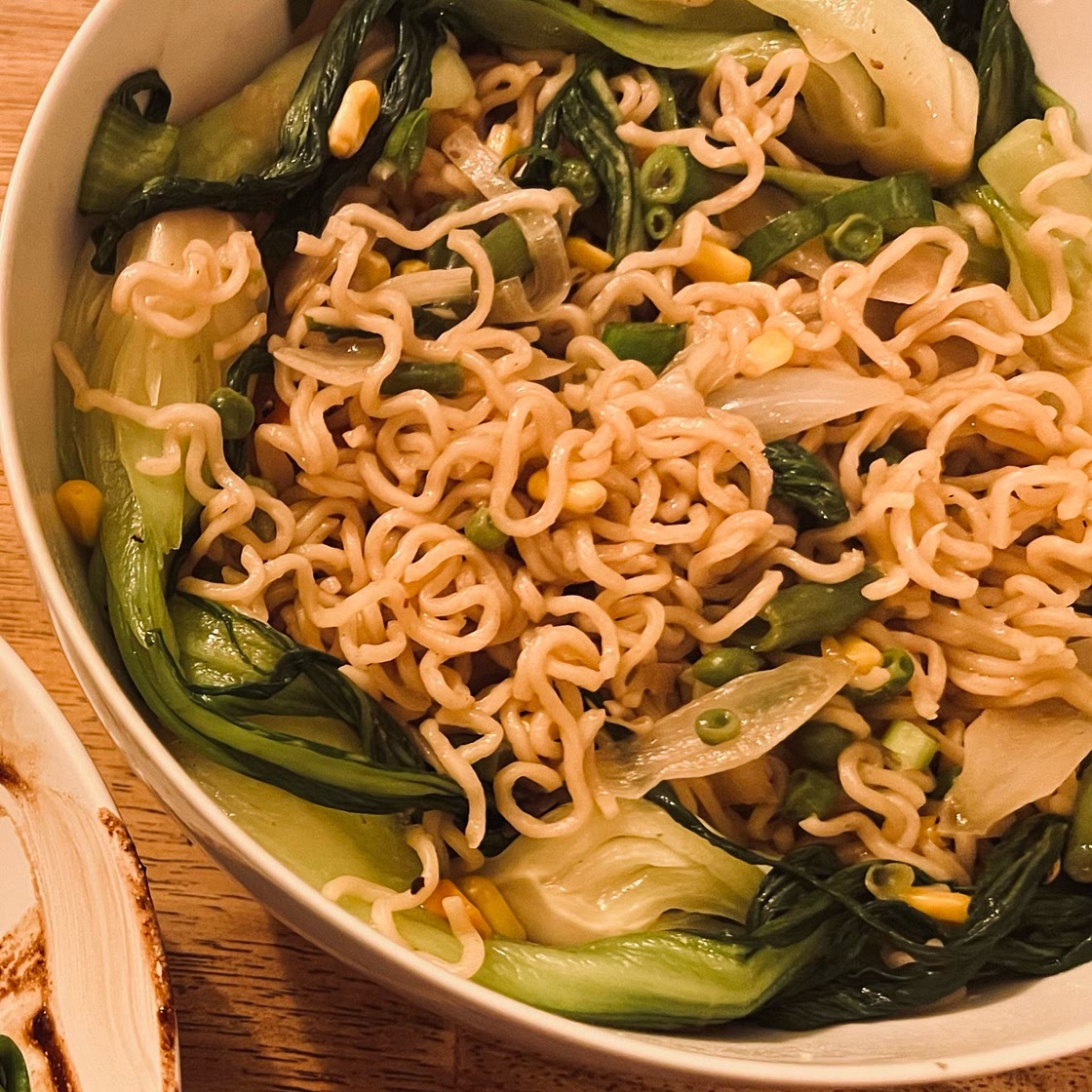 Vegetarian Chow Mein (素菜炒面)