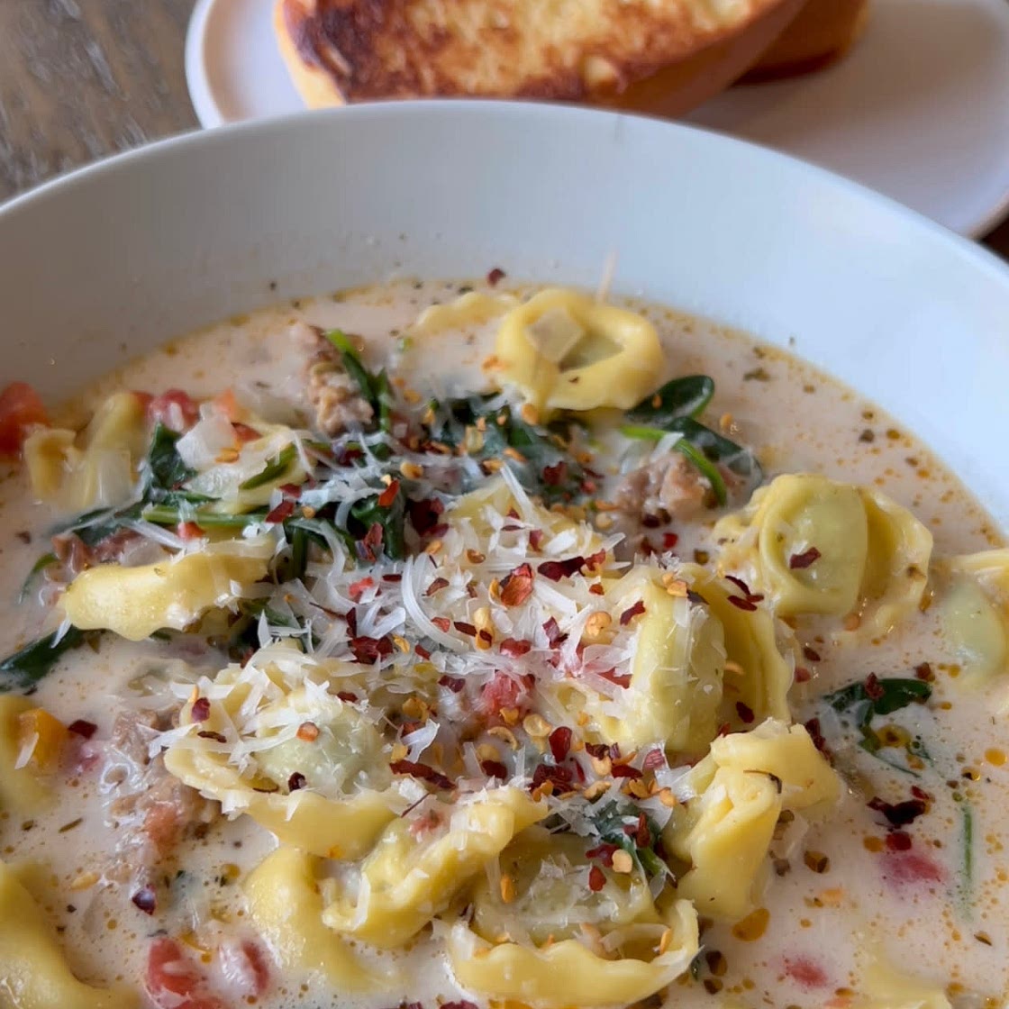 Creamy spinach tortellini soup