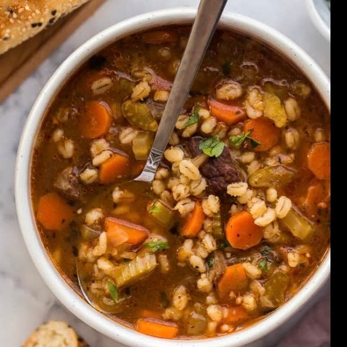 Crockpot Vegetable Beef and Barley Soup 
