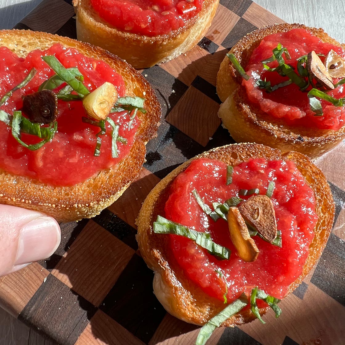Pan con Tomate