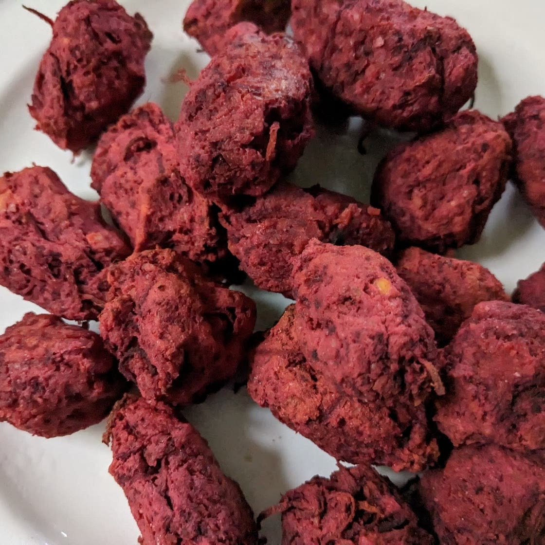 Beetroot falafel