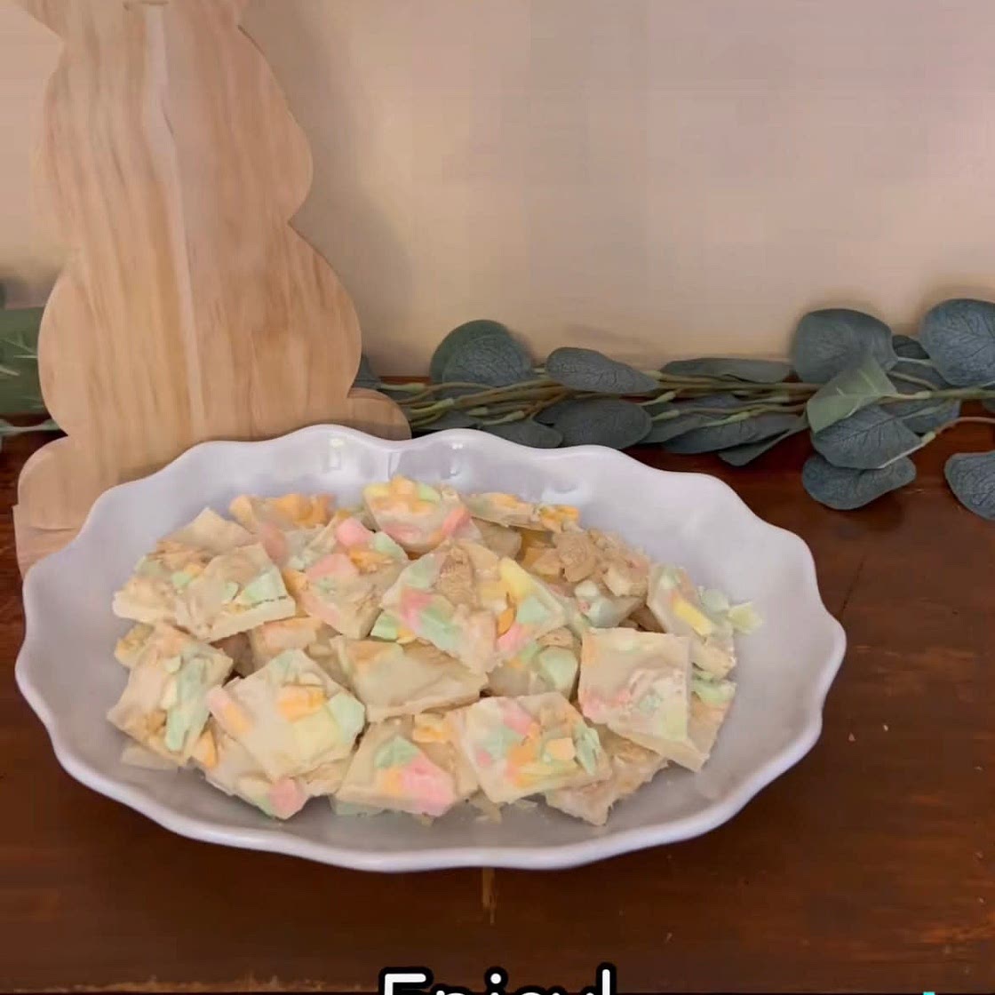 White chocolate Oreo marshmallow bark
