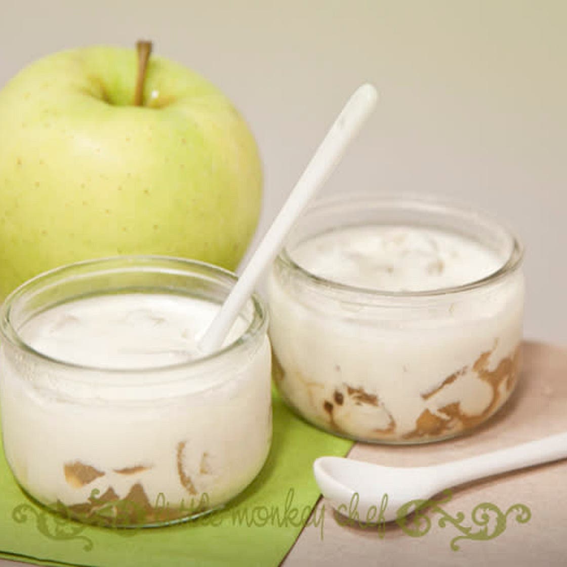Refa: Yogurt y manzana 