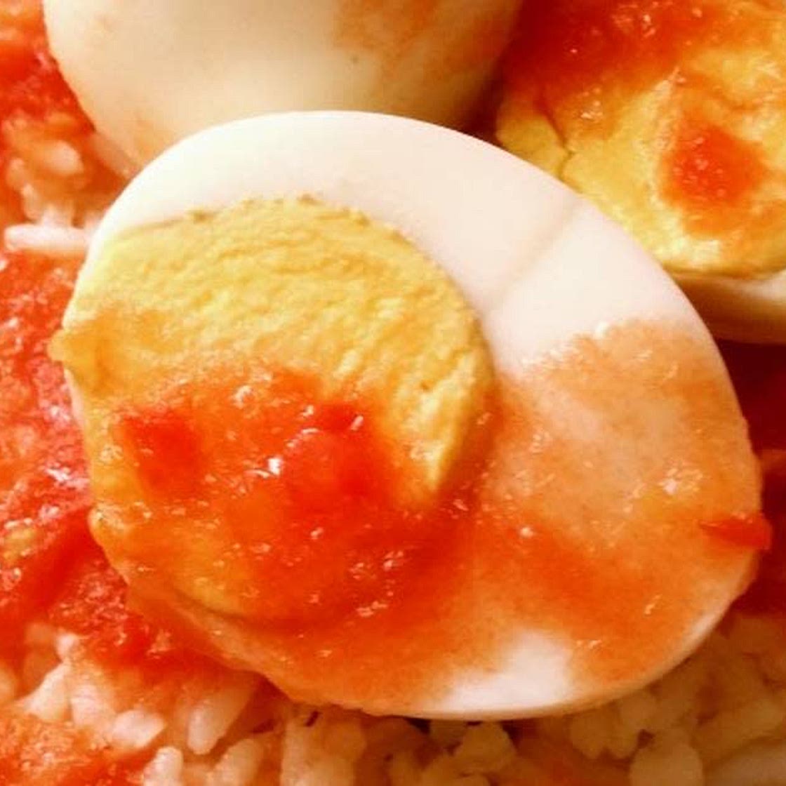 Cena: Huevo duro con Salsa de tomate 