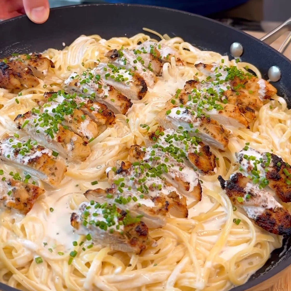 Garlic Parmesan Chicken  Alfredo 