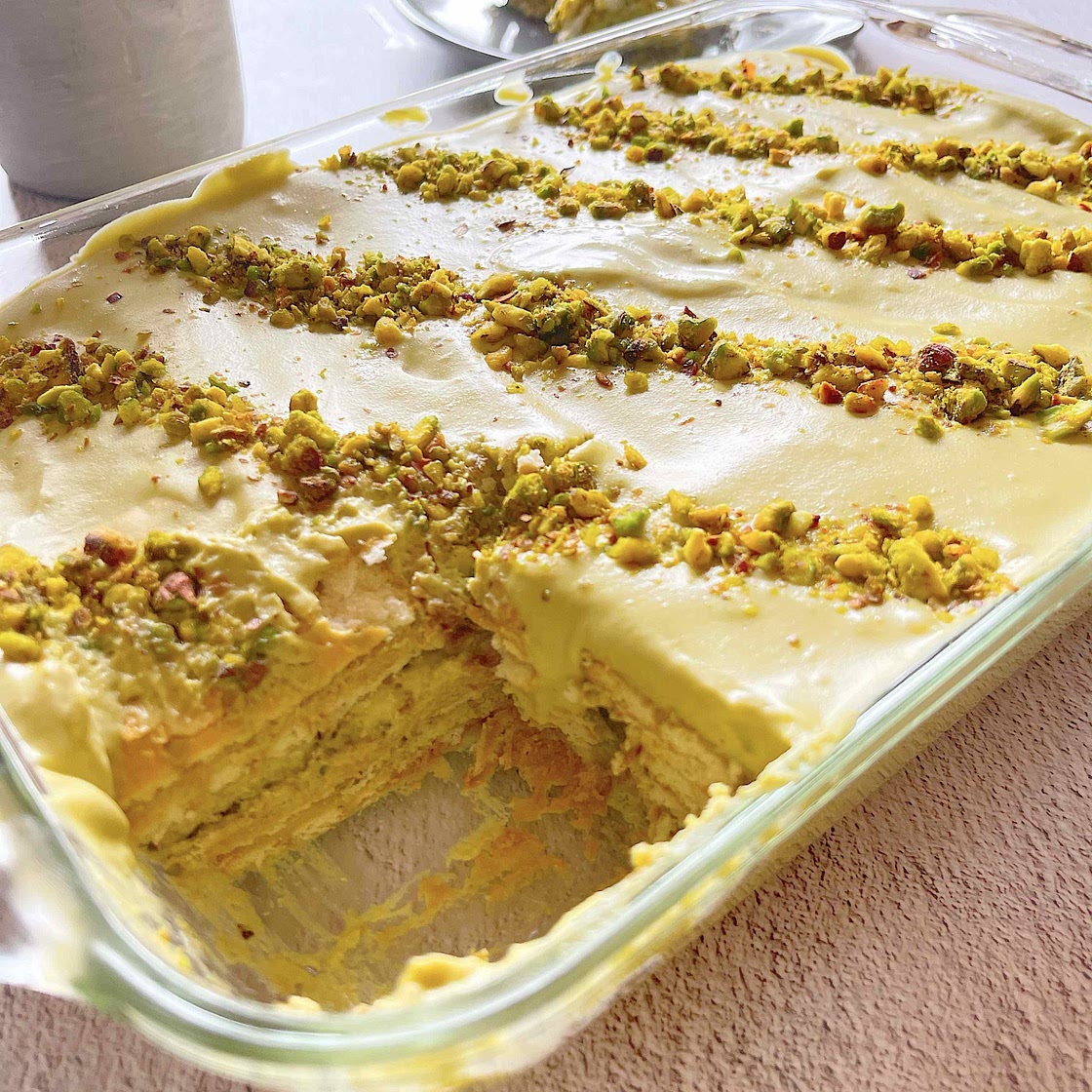 Pistachio Nescafe Cake (no bake cake!)