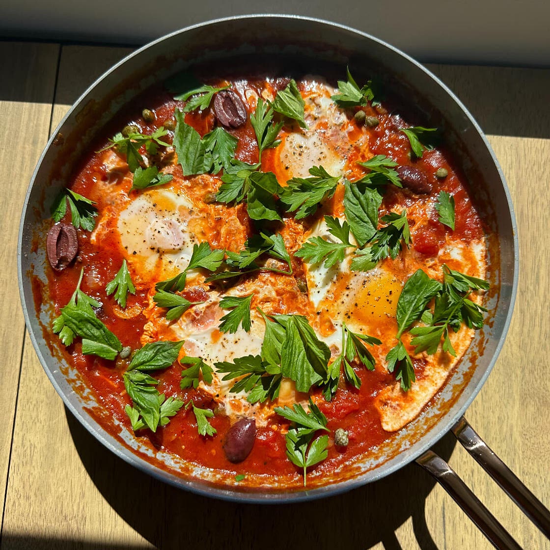 Eggs in Puttanesca