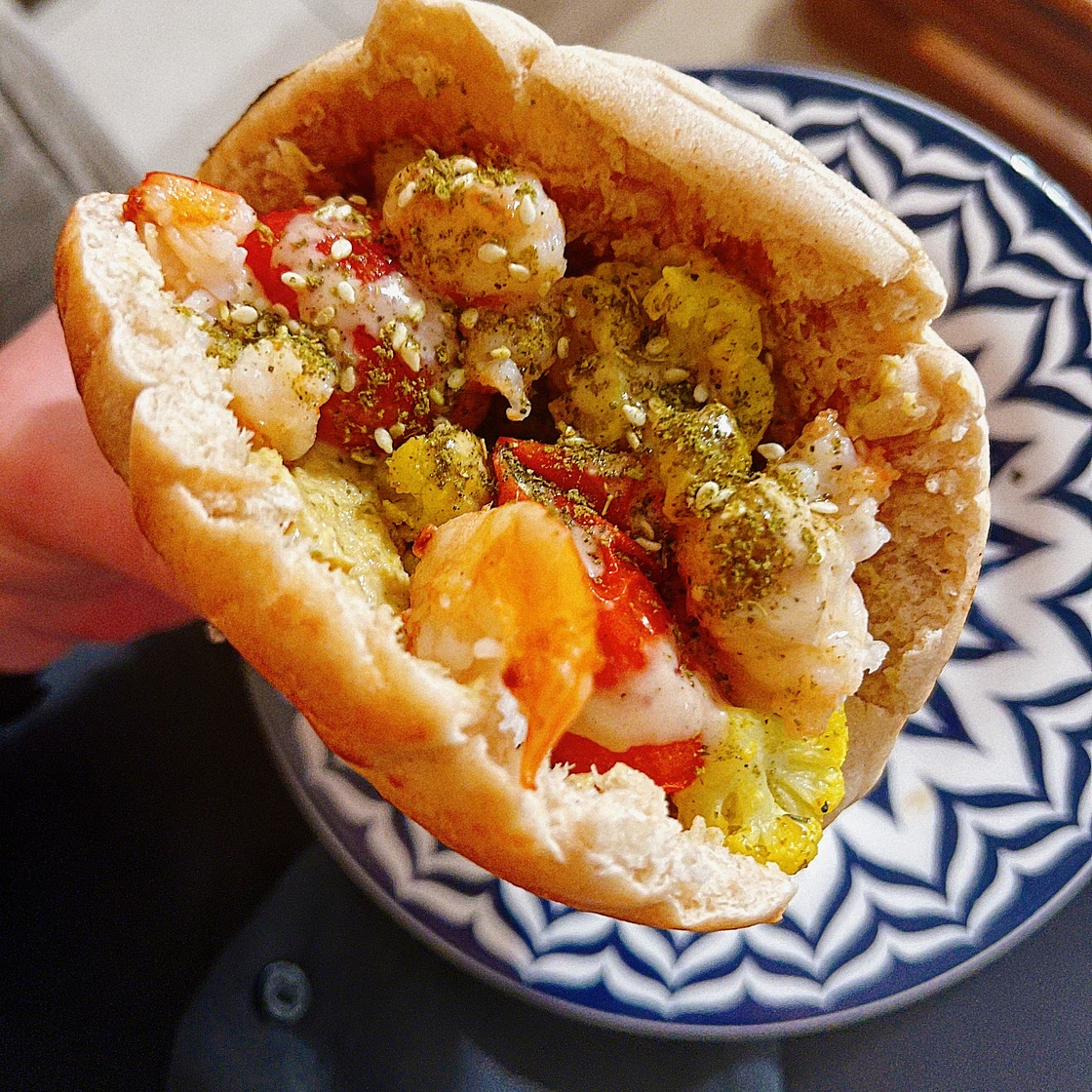 Shrimps & curry cauliflower pita with tahini & zaatar