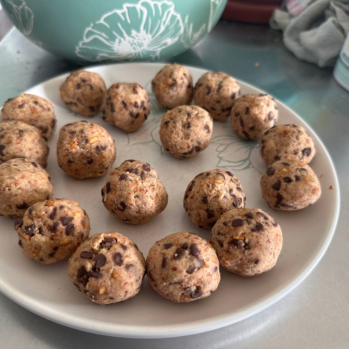 Almond Pulp Energy Balls