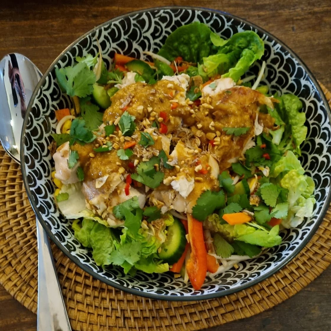 Gado Gado (Indonesian Salad with Peanut Sauce)