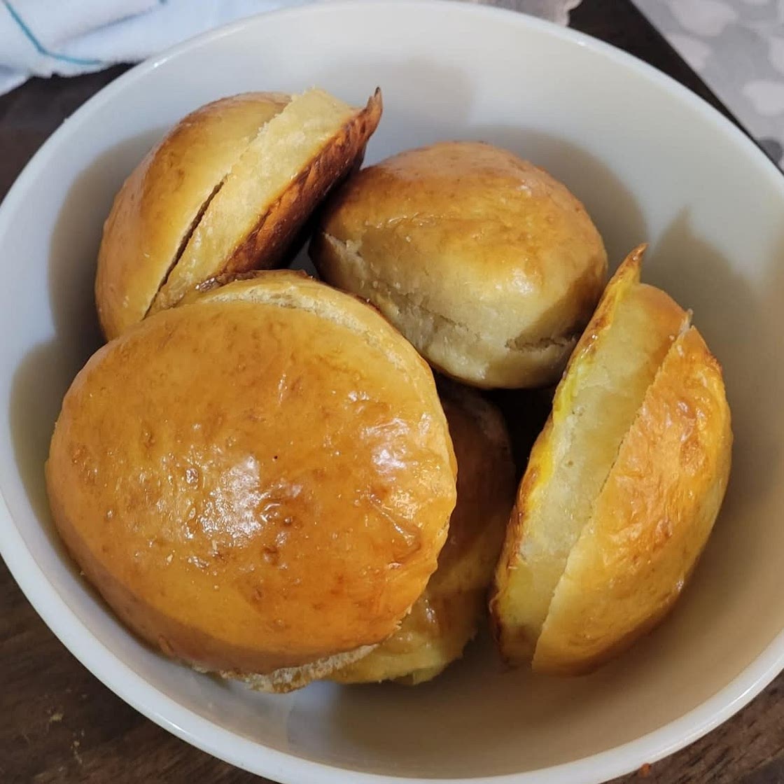 The Fluffiest Brioche Buns