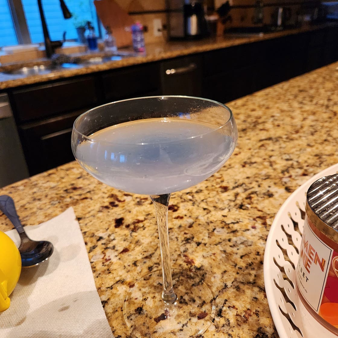 Shimmery Emerie 🦄 🍹