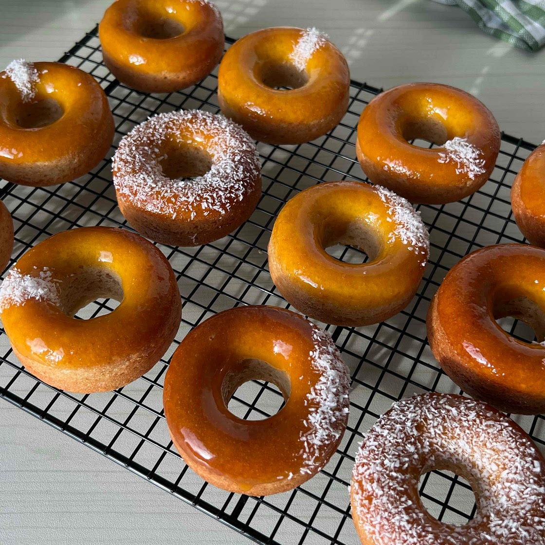 Mango and coconut baked donuts