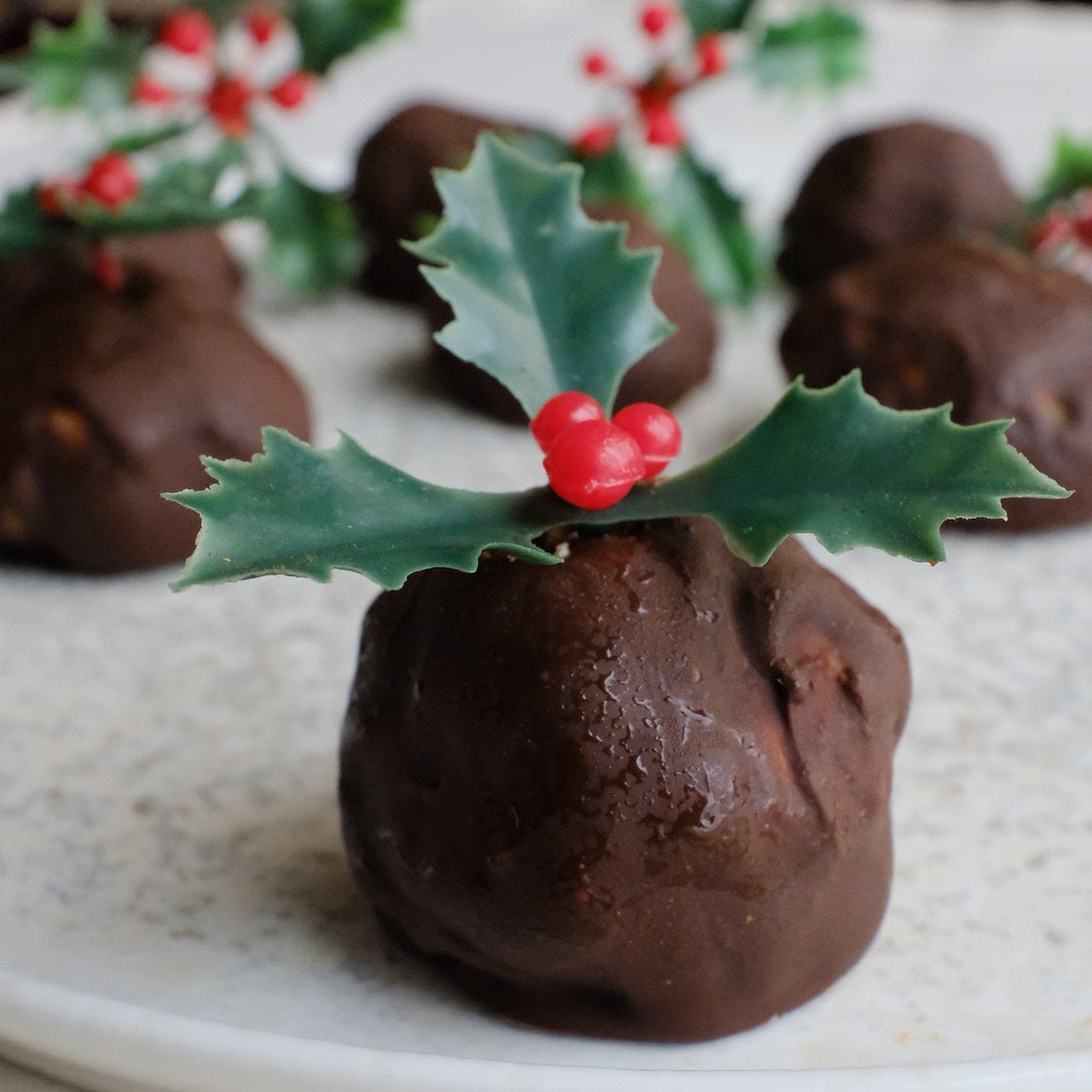 Christmas Biscuit Balls