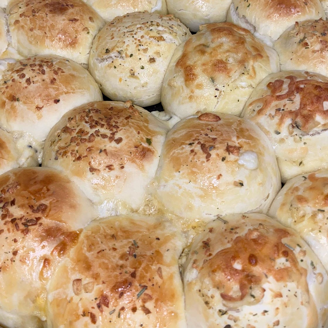 cheesy garlic pull apart bread