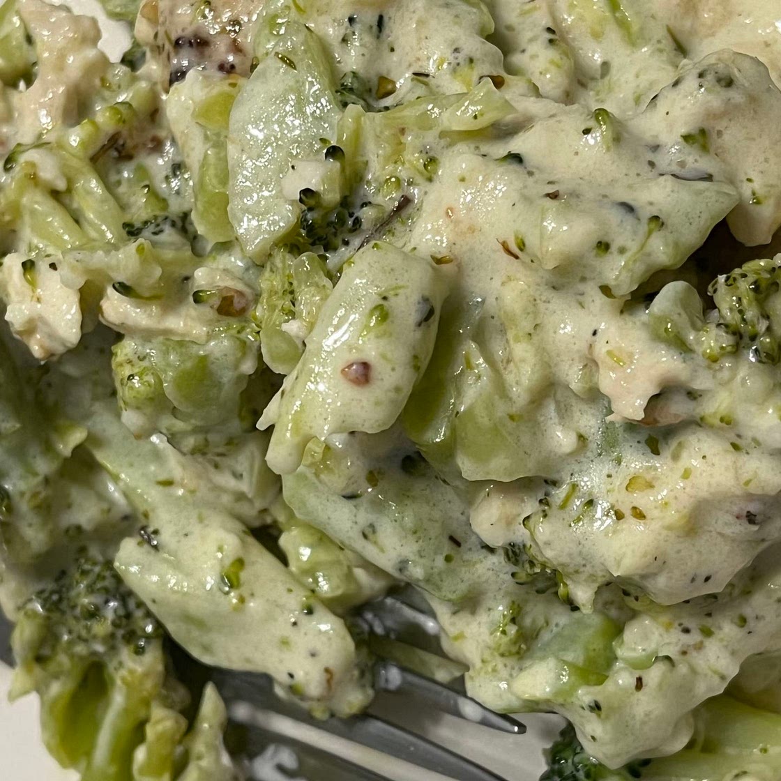Air Fryer Chicken & Creamy Broccoli 