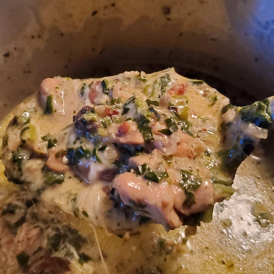Keto Chicken Thighs with Mushrooms Sauce