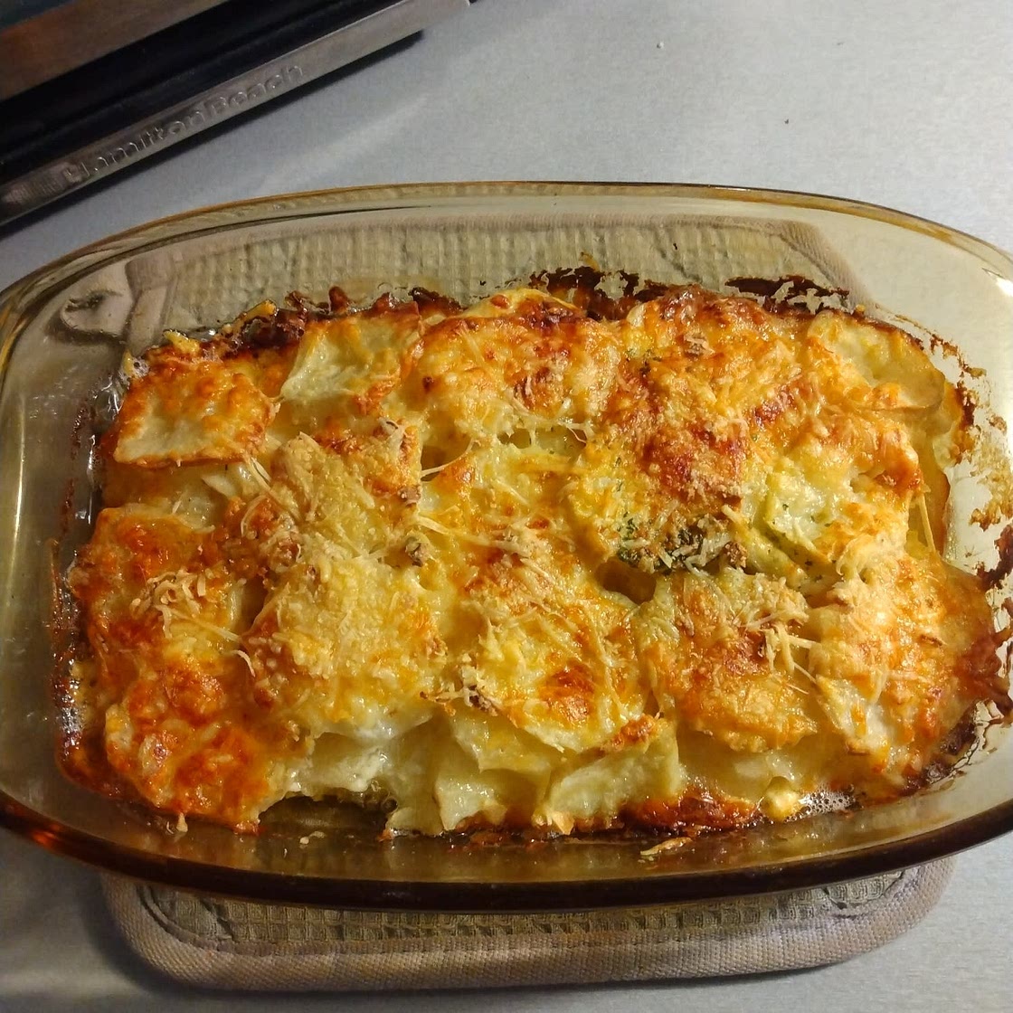 Easy Cheesy Scalloped Potatoes