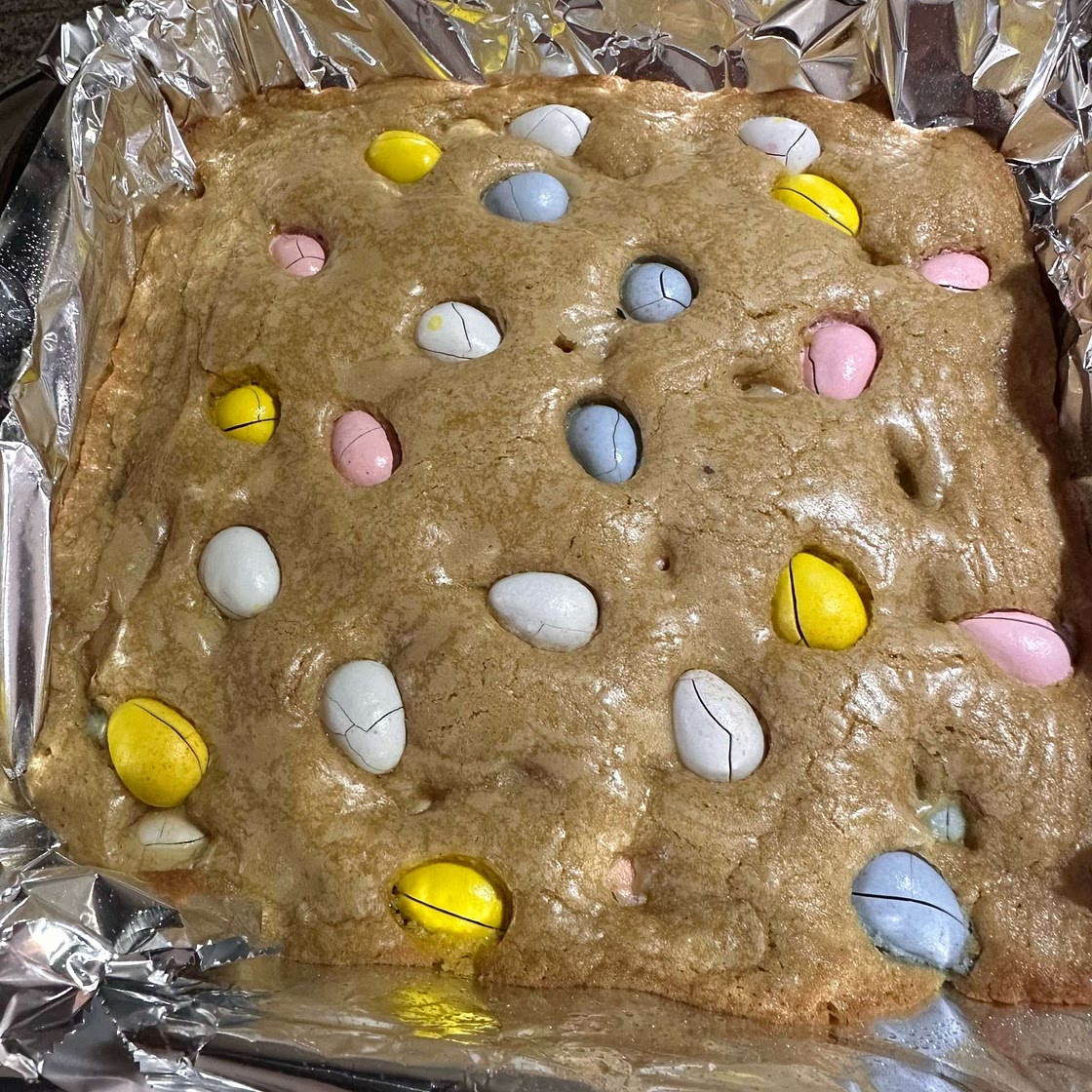 Easter Egg Blondies