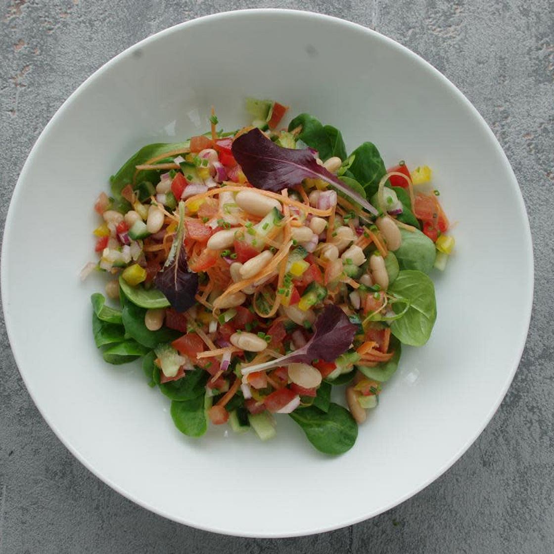Cannellini bean salad