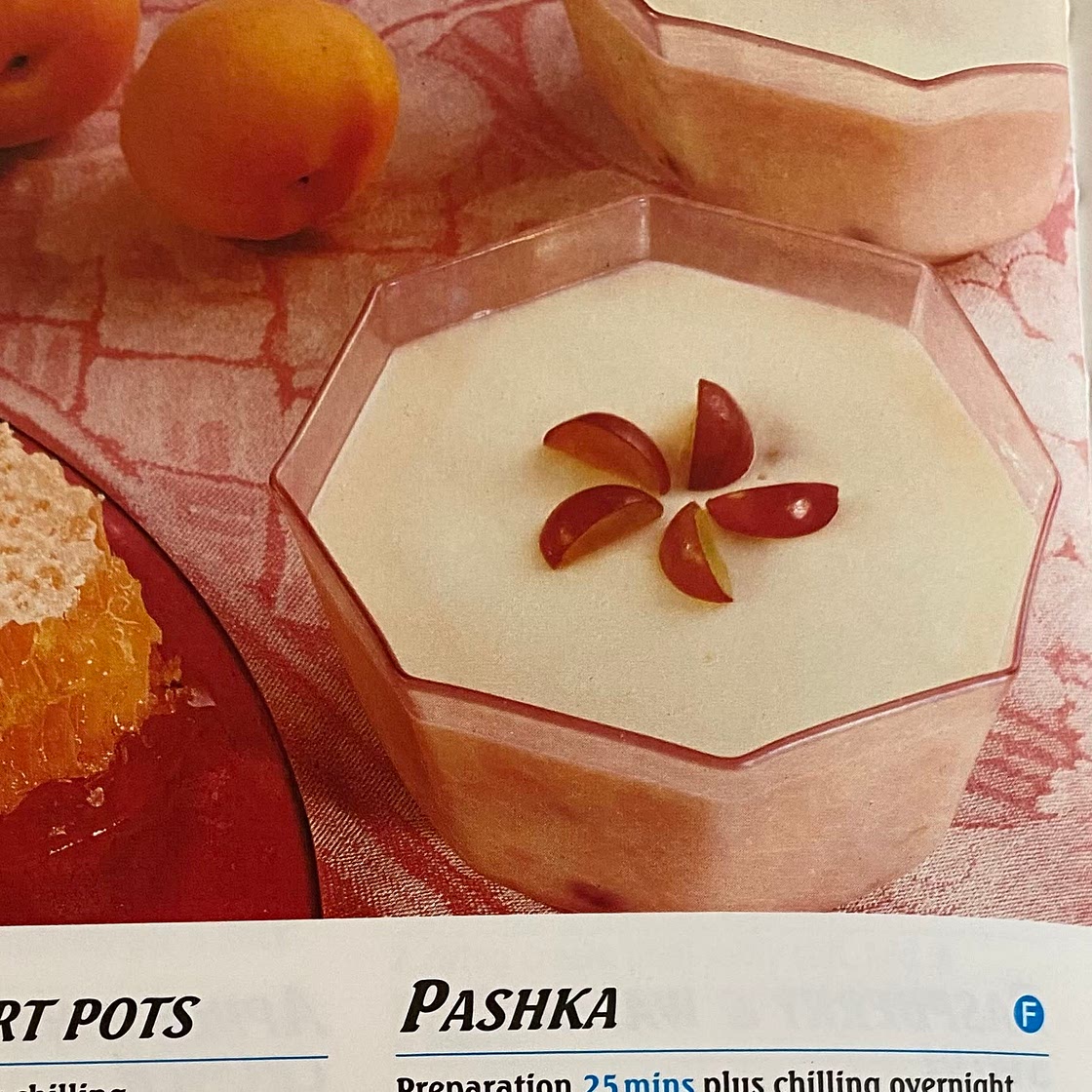 Fruity Yoghurt Pots