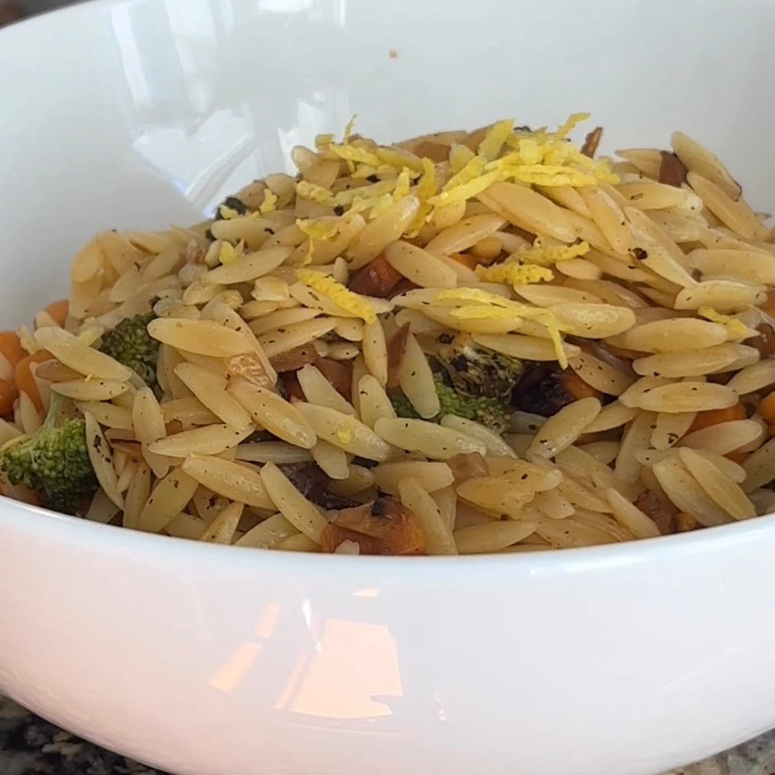 Lemon Orzo Pasta w/ Fresh Veggies