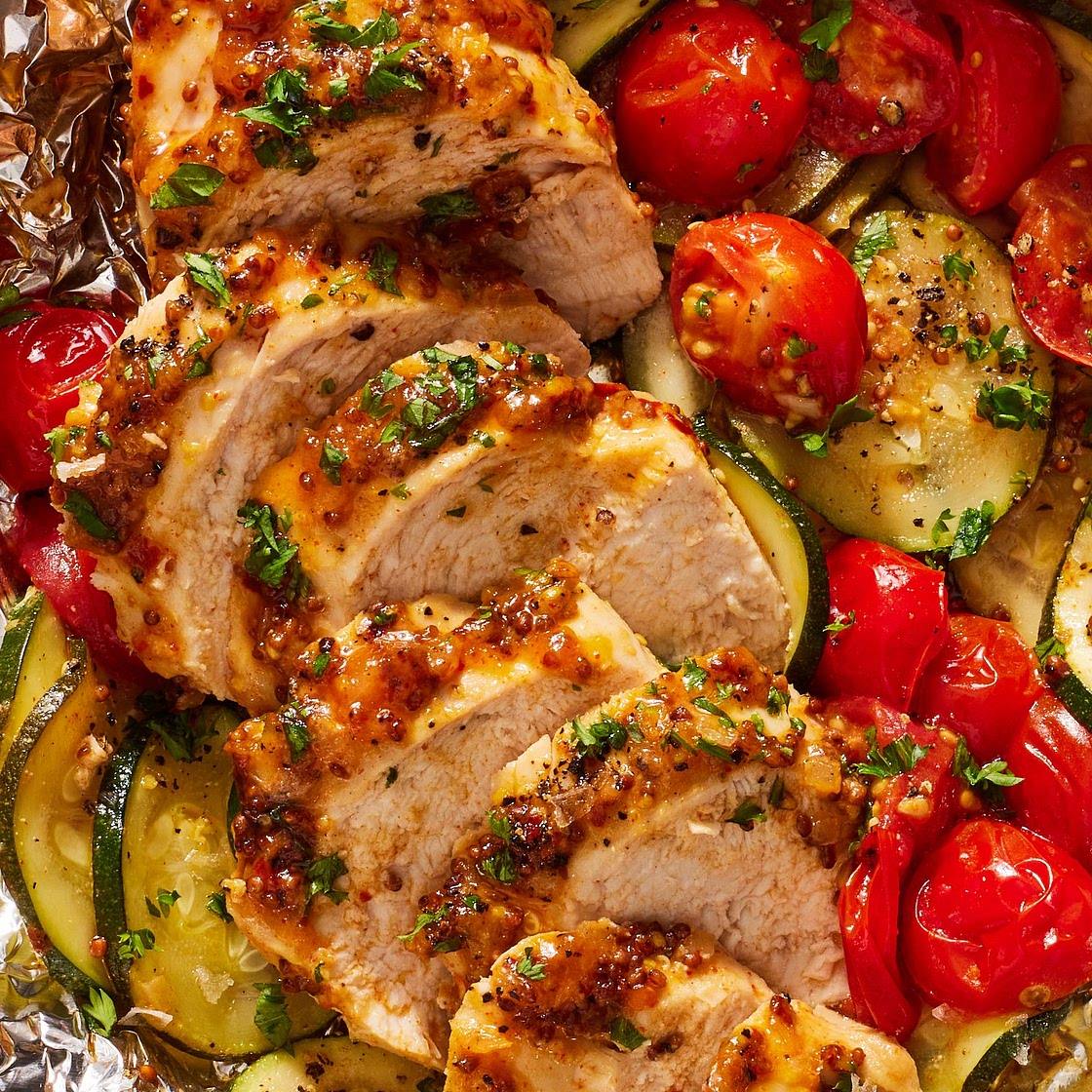 Honey Mustard Chicken, Tomato & Zucchini Foil Packs