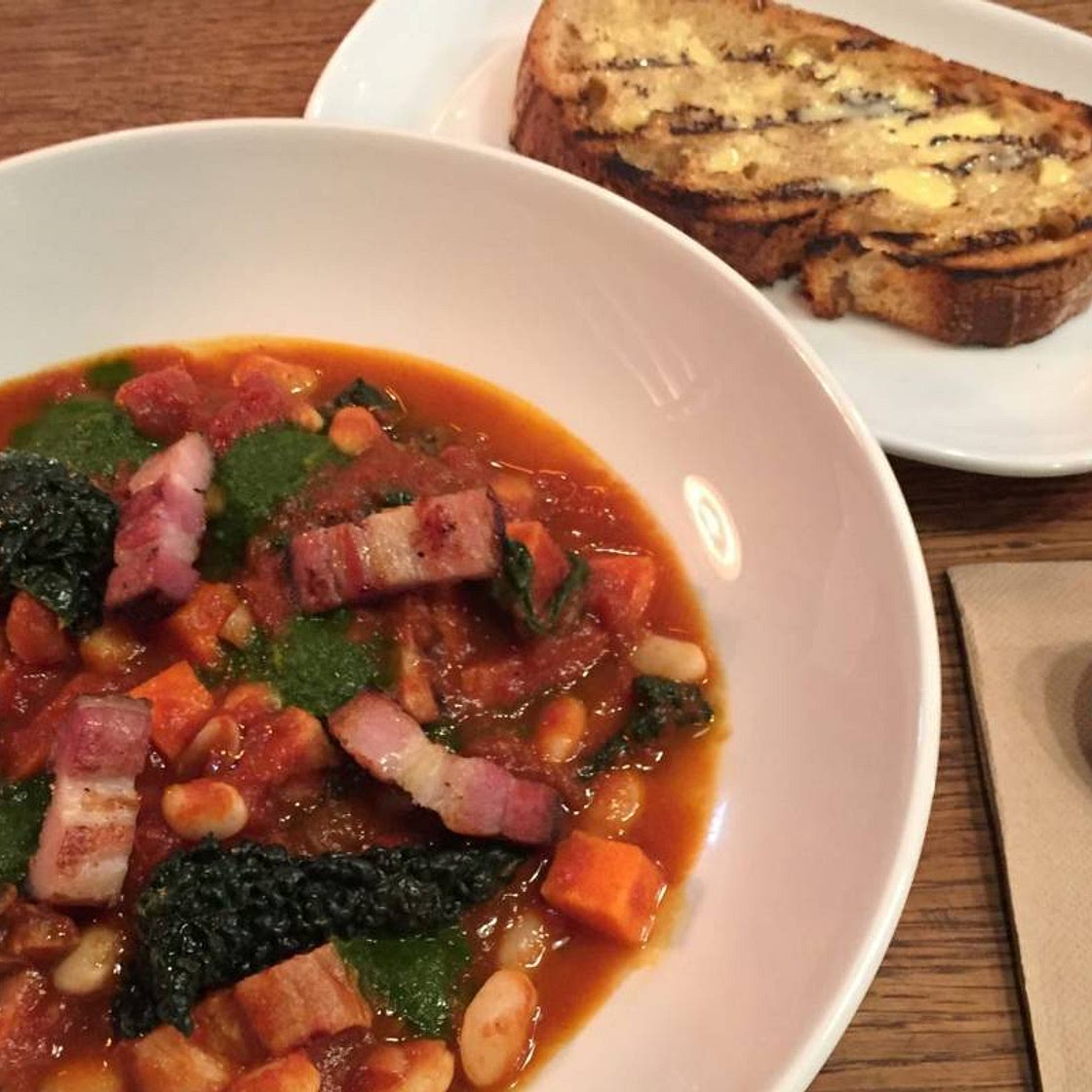 Tomato, bacon and white bean soup